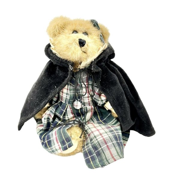 Boyds Bears Collection The Archive Series 9 inch Female Green Dress Black Cape - Picture 1 of 8